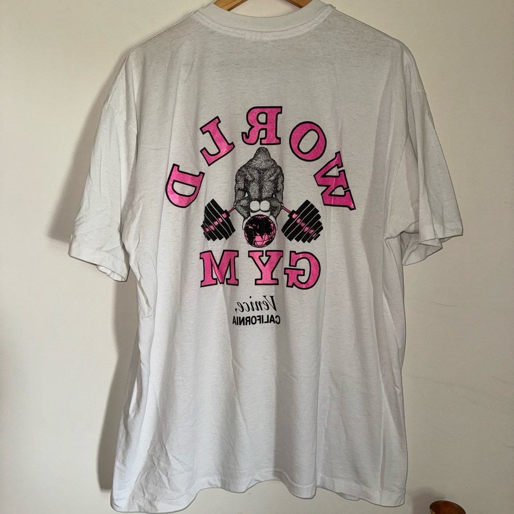 Vintage 90’s World Gym Venice, California Graphics Tee Made In U.S.A - Picture 5 of 5